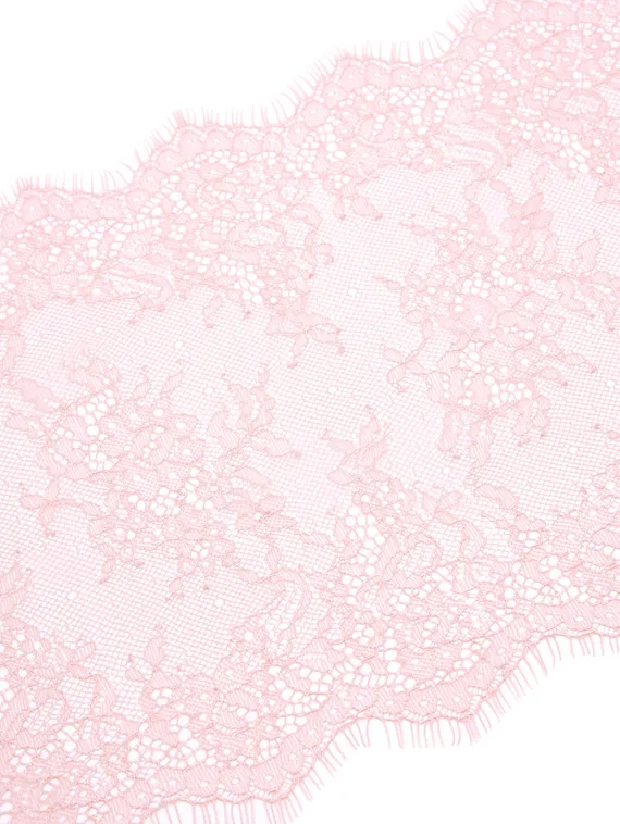 01-11 Кружево шантильи 23 см, лотос