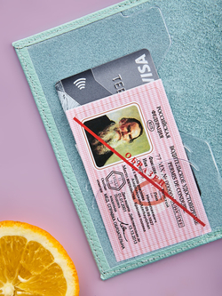 Обложка на паспорт кожаная