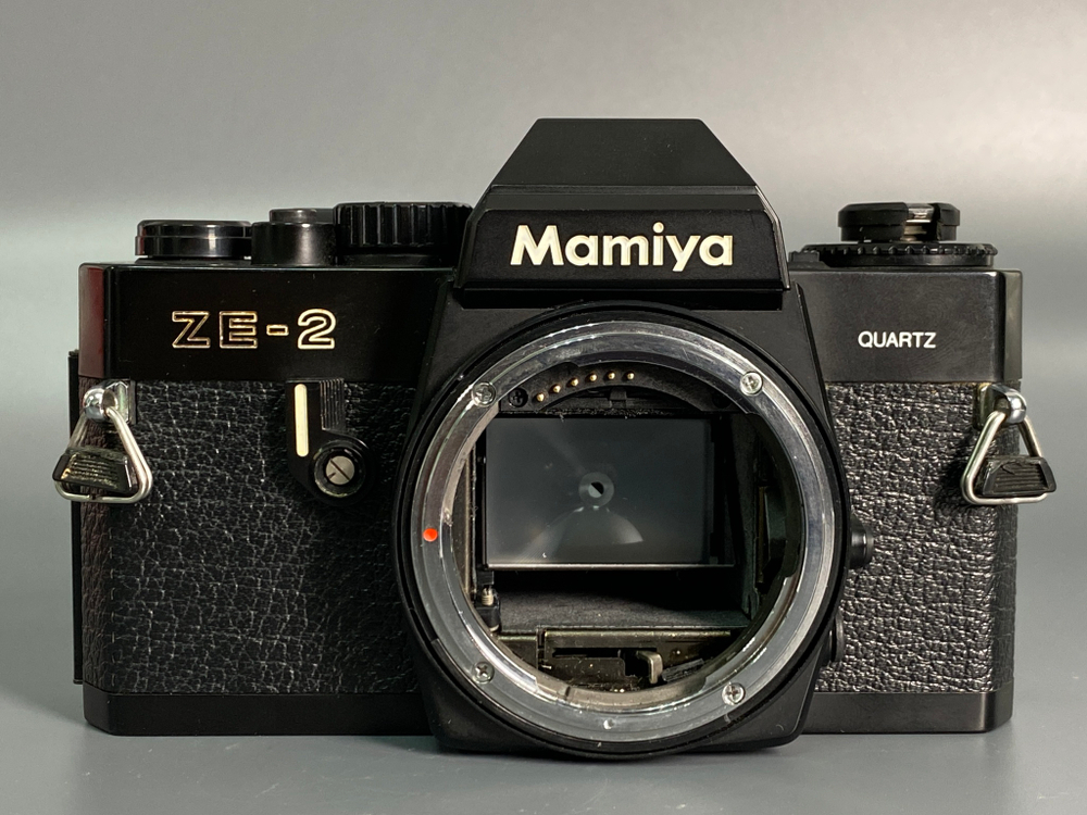 Mamiya ZE-2
