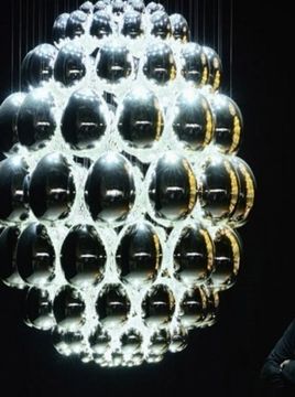 replica Uovo D’argentis  by Rony Plesl for Lasvit ( chrome )