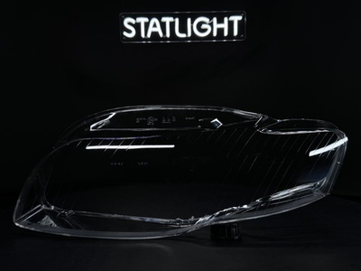 Левое стекло фары AUDI A4 B7 2004-2009