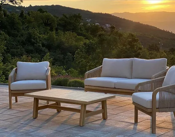 Комплект уличной мебели Ravona из массива акации, 2-местный диван, 2 кресла, столик