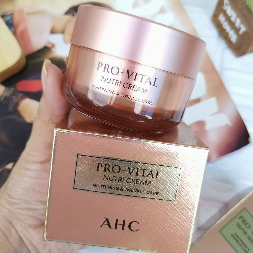 AHC Pro-Vital Nutri Cream whitening & wrinkle care – Антивозрастной питательный крем для лица с протеинами шёлка
