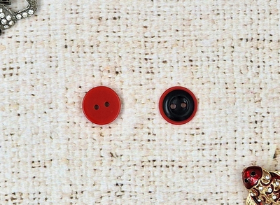 Пуговица костюмная, d 1,5 см