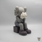 Игрушка "Kaws"