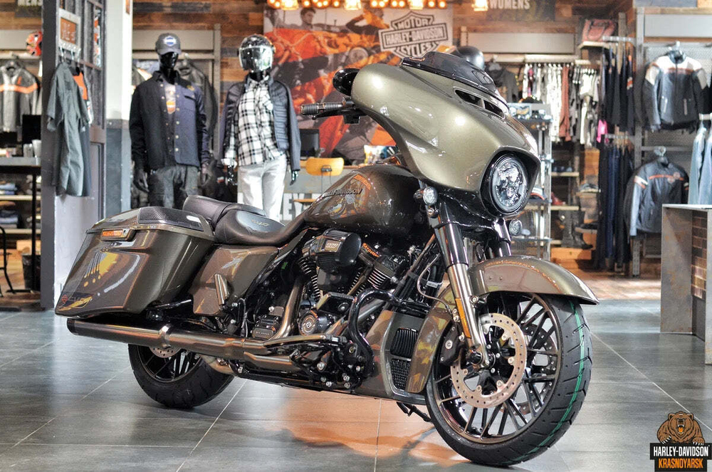Мотоцикл Harley-Davidson CVO STREET GLIDE (Bronze Armor) с НДС