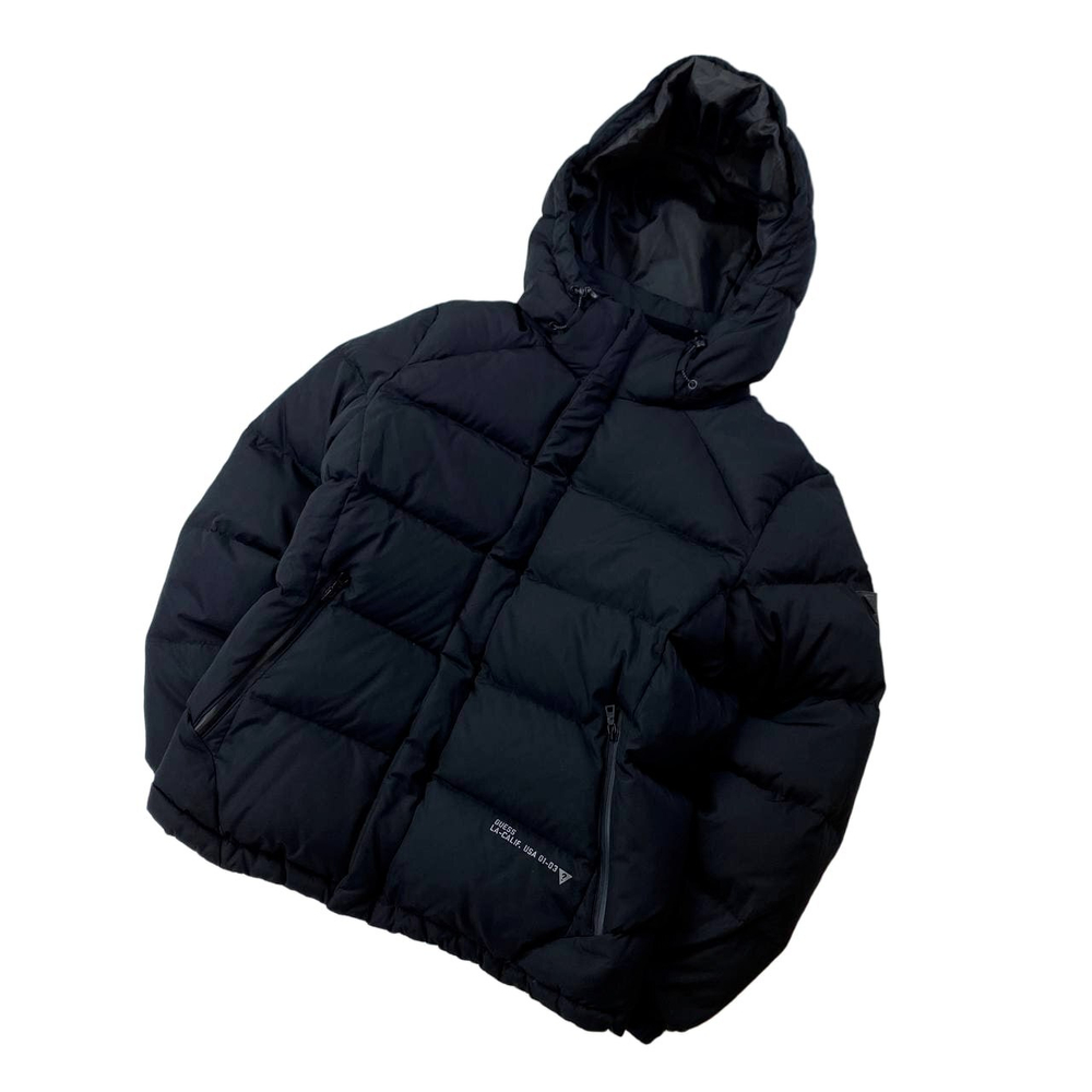 Пуховик Guess