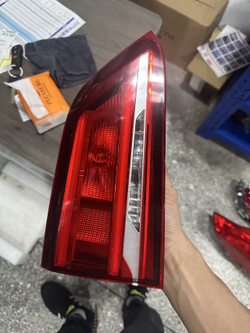 Задний внутренний/наружный фонарь BMW X1 F49 2020-2021