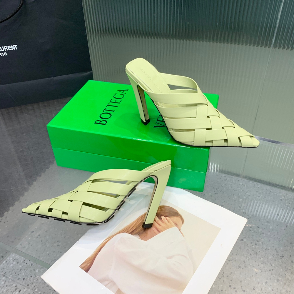 Bottega Veneta Alfie Mule