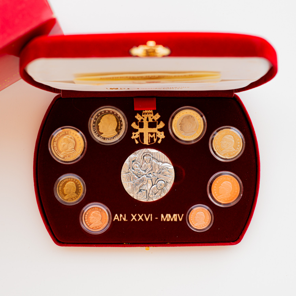 Vatican City 2004 Proof Coin Set – John Paul II with Silver Medal