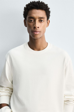 ZARA ТОЛСТОВКА SOFT С КРУГЛЫМ ВЫРЕЗОМ И ЭФФЕКТОМ ПОТЕРТОСТИ, ЭКРЮ