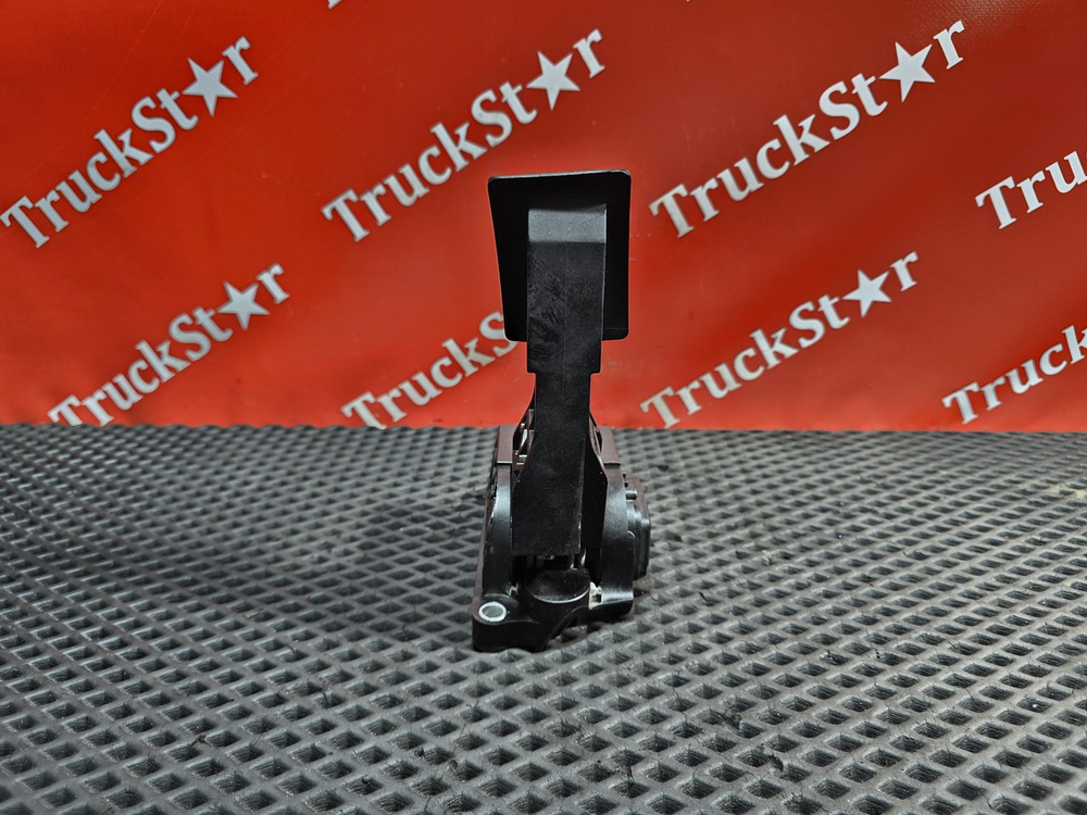 Педаль газа