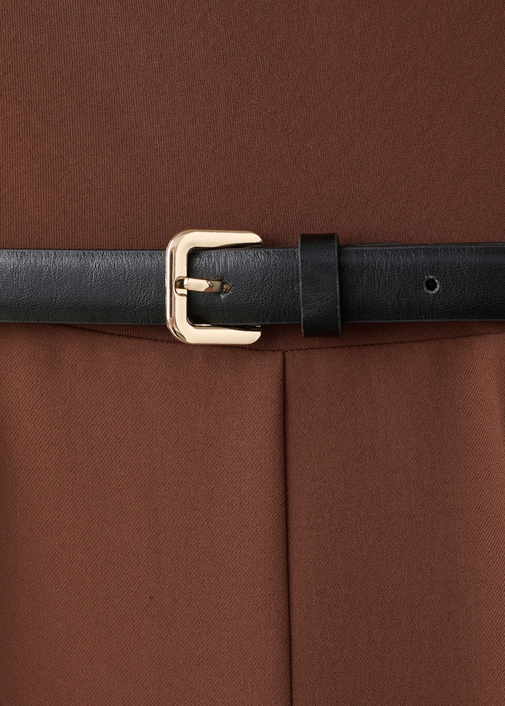 Комбинезон с драпированным воротником и ремнем