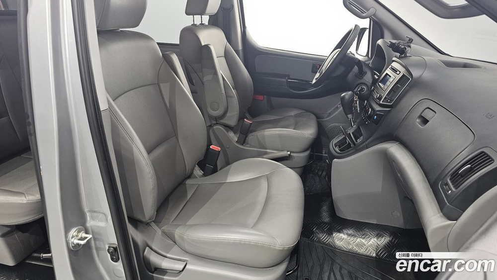 Hyundai The New Grand Starex Van 5인승 (12.2019)