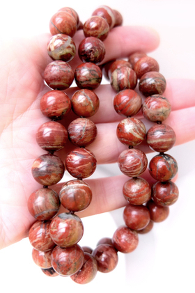 бусы из яшмы (н-0215)