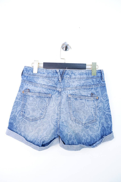 Шорты Ostin комфортной посадки, визуально на 44 размер