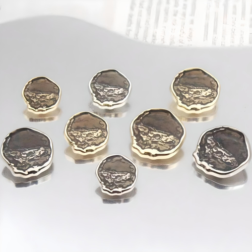 Пуговица 70179