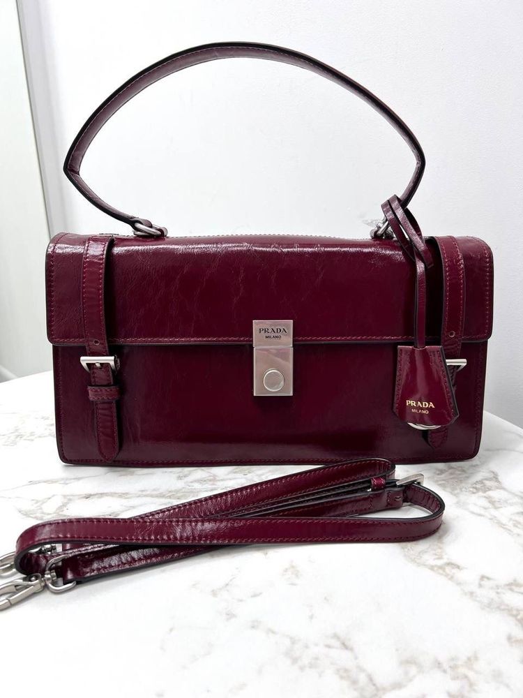 Лоферы Prada