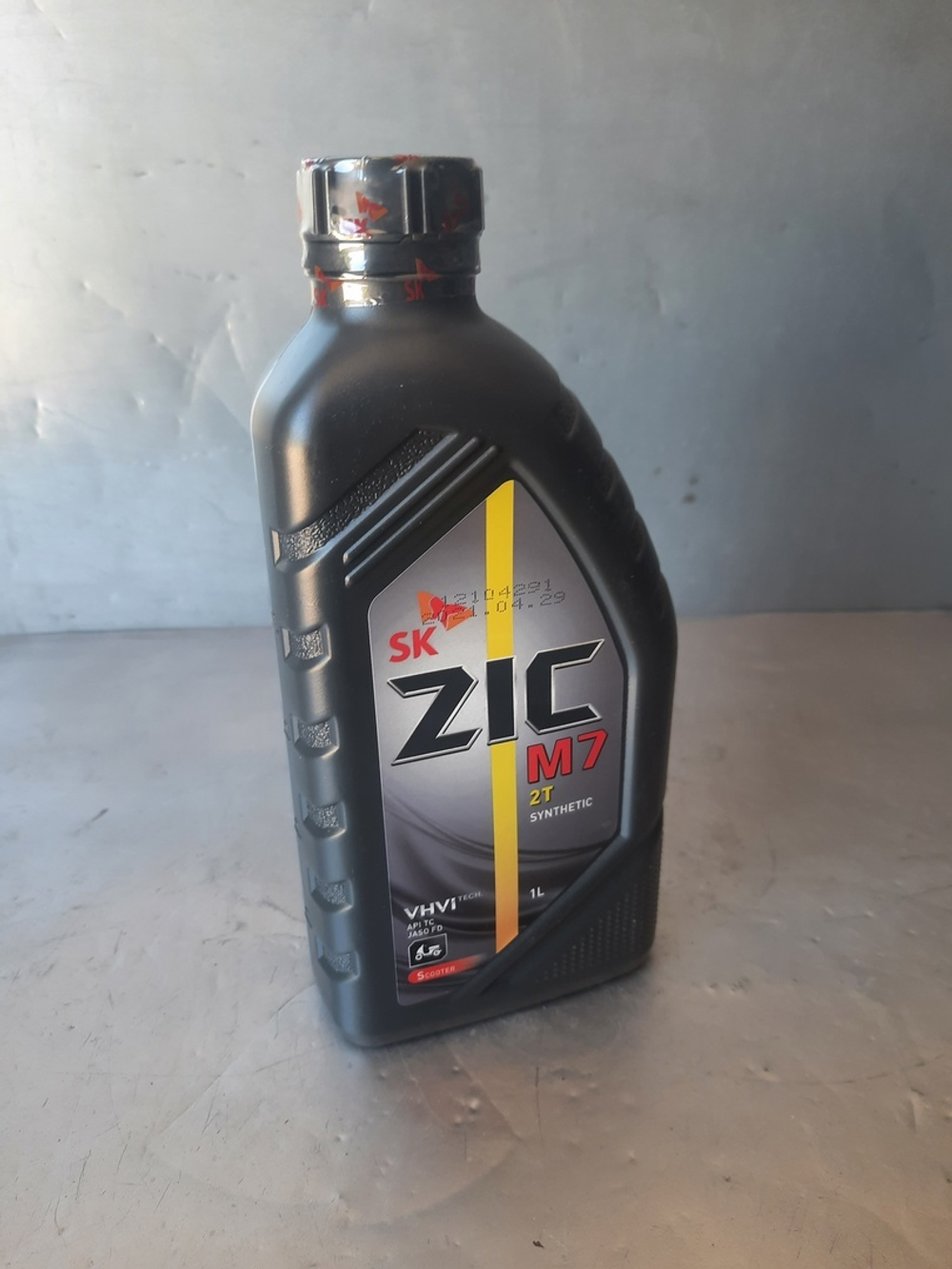 масло моторное 2Т ZIC M7 двухтактное синтетическое 1л. (Корея)