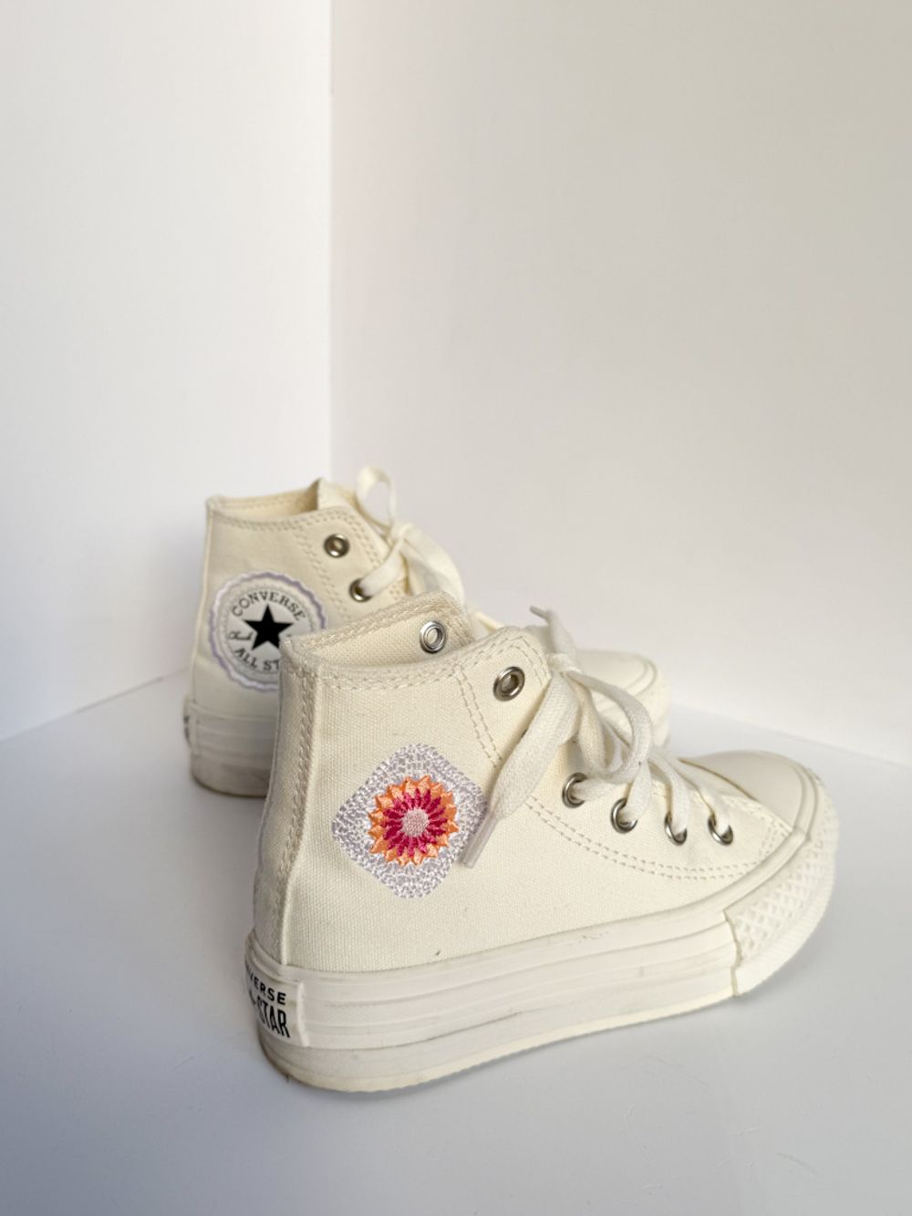 Новые текстильные кеды Converse, 28
