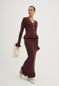Костюм трикотажный с юбкой шоколадного цвета
