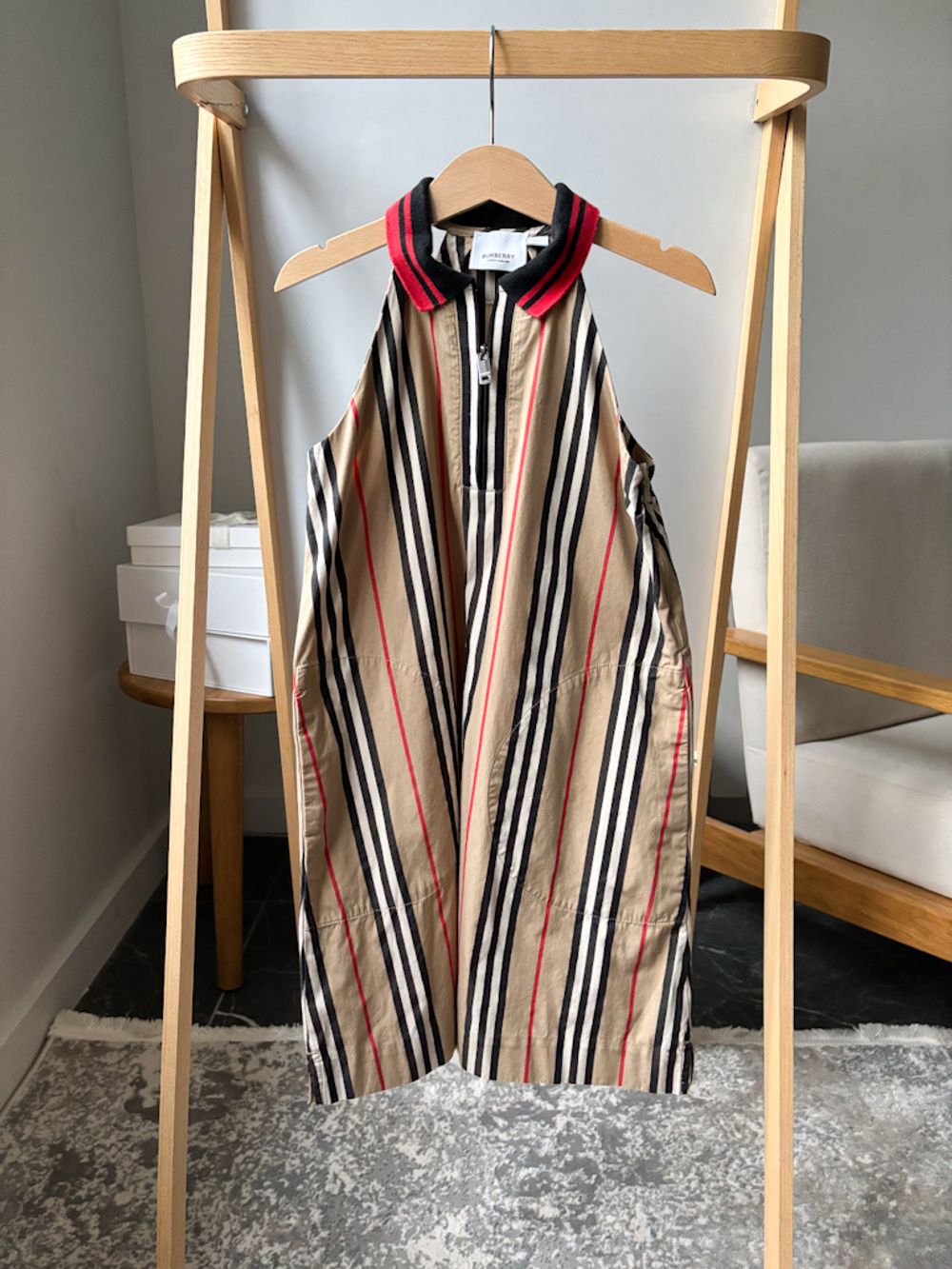 Хлопковое платье Burberry, 128