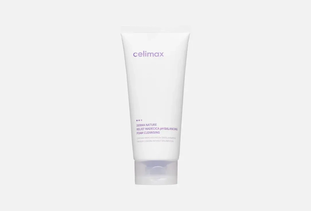 Celimax Слабокислотная очищающая пенка Celimax Derma Nature Relief Madecica pH Balancing Foam Cleansing