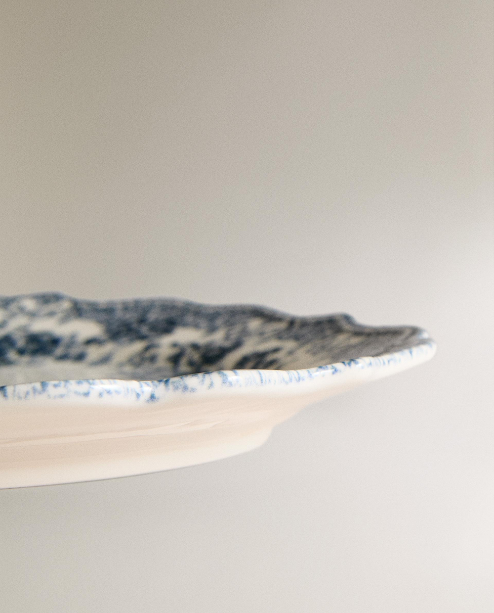 Zara Home блюдо сервировочное из фаянса, цвет синий, 40 см
