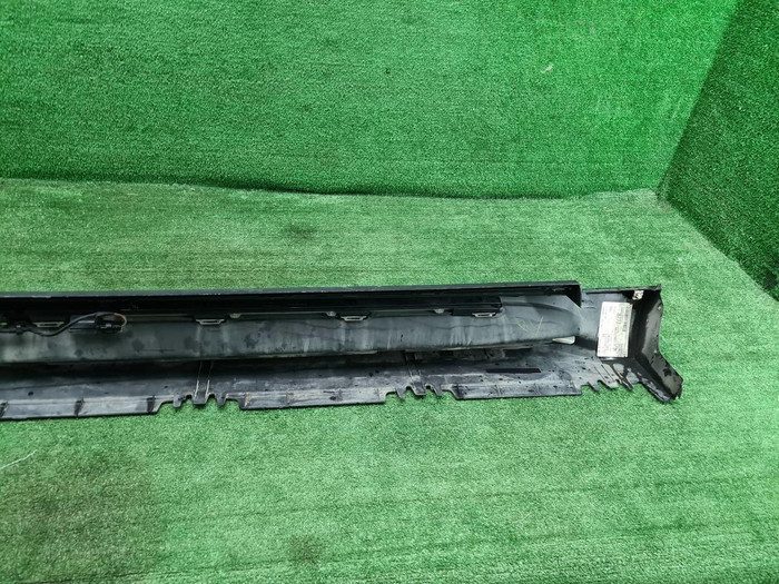 Накладка порога левая Mercedes GLE V167 (2018-н.в.)