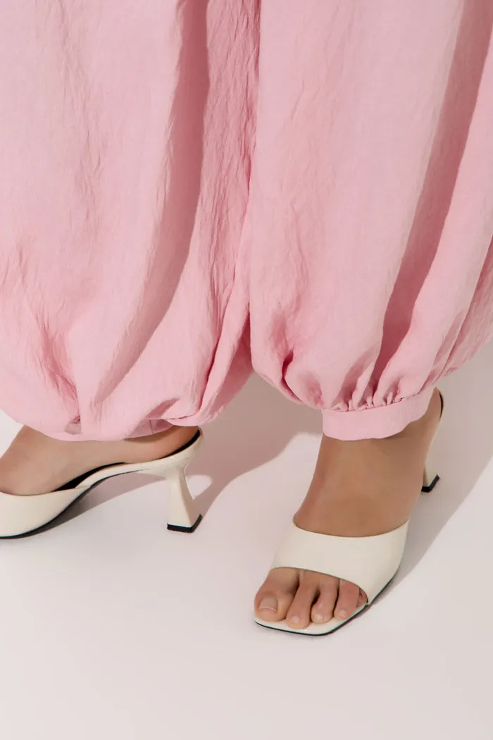 Брюки алладины из вискозы розового цвета