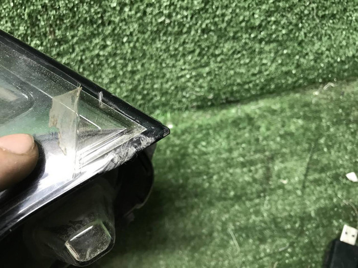 Битая Фара правая Land-Rover Discovery 5 16-21 LED