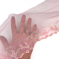 Вышивка на сетке розовая 18 см