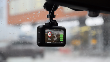 Как выбрать видеорегистратор с антирадаром 2020?