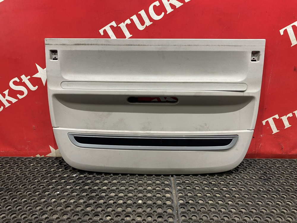 Бардачок задней стенки 2019г.