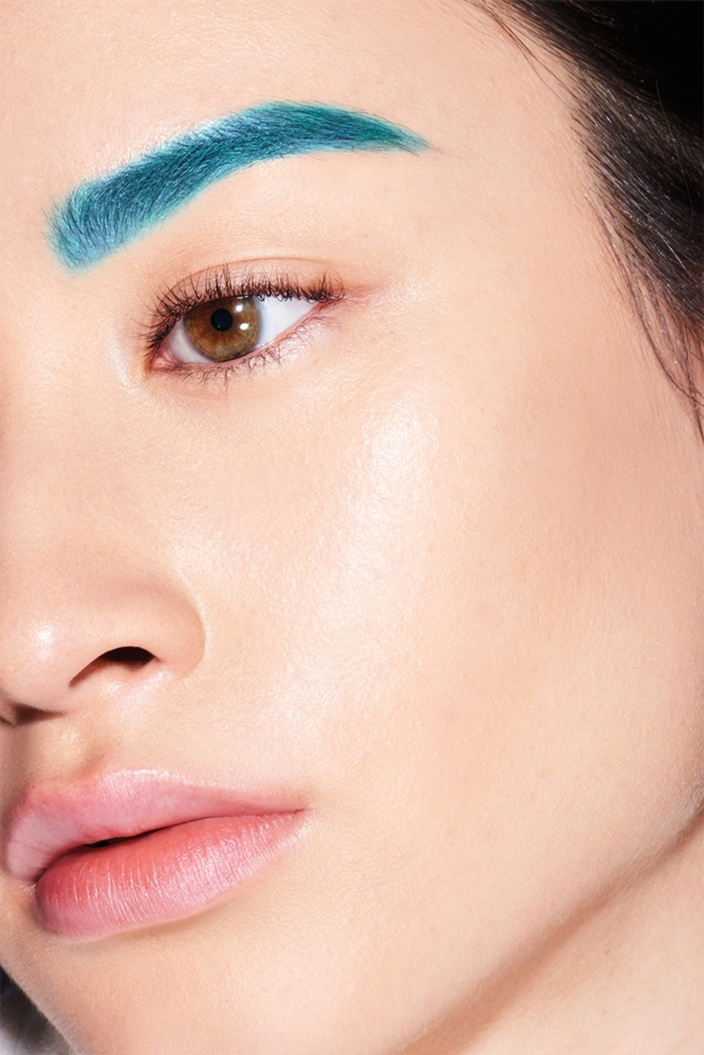 Shiseido Kajal InkArtist - подводка для глаз 4 v 1, 0,8 g