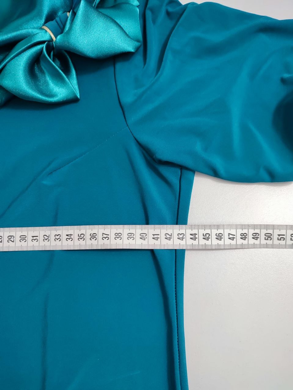 Блузка с атласным бантом 42 размер