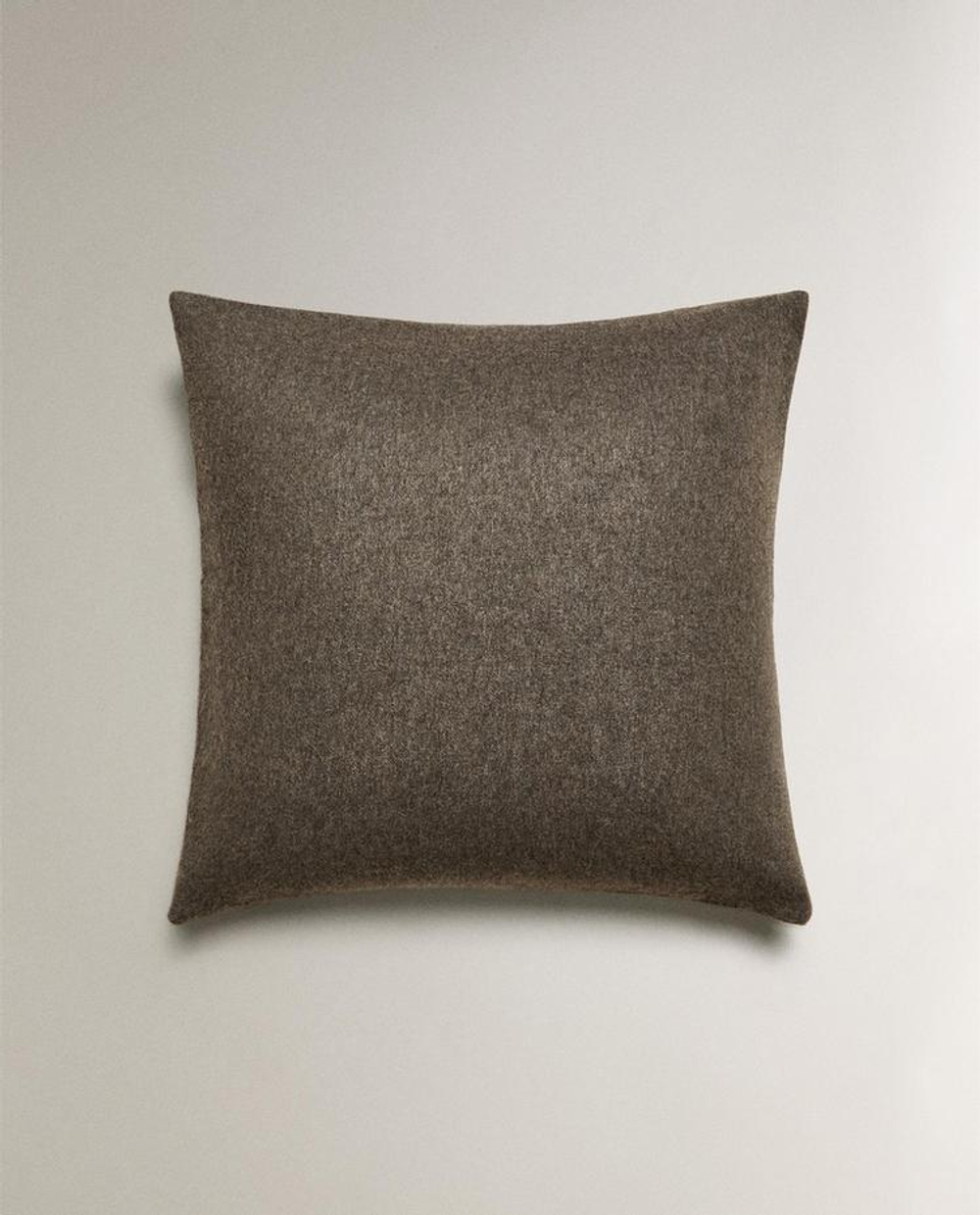 ZARA HOME ОДНОТОННАЯ КАШЕМИРОВАЯ НАВОЛОЧКА, СЕРЫЙ