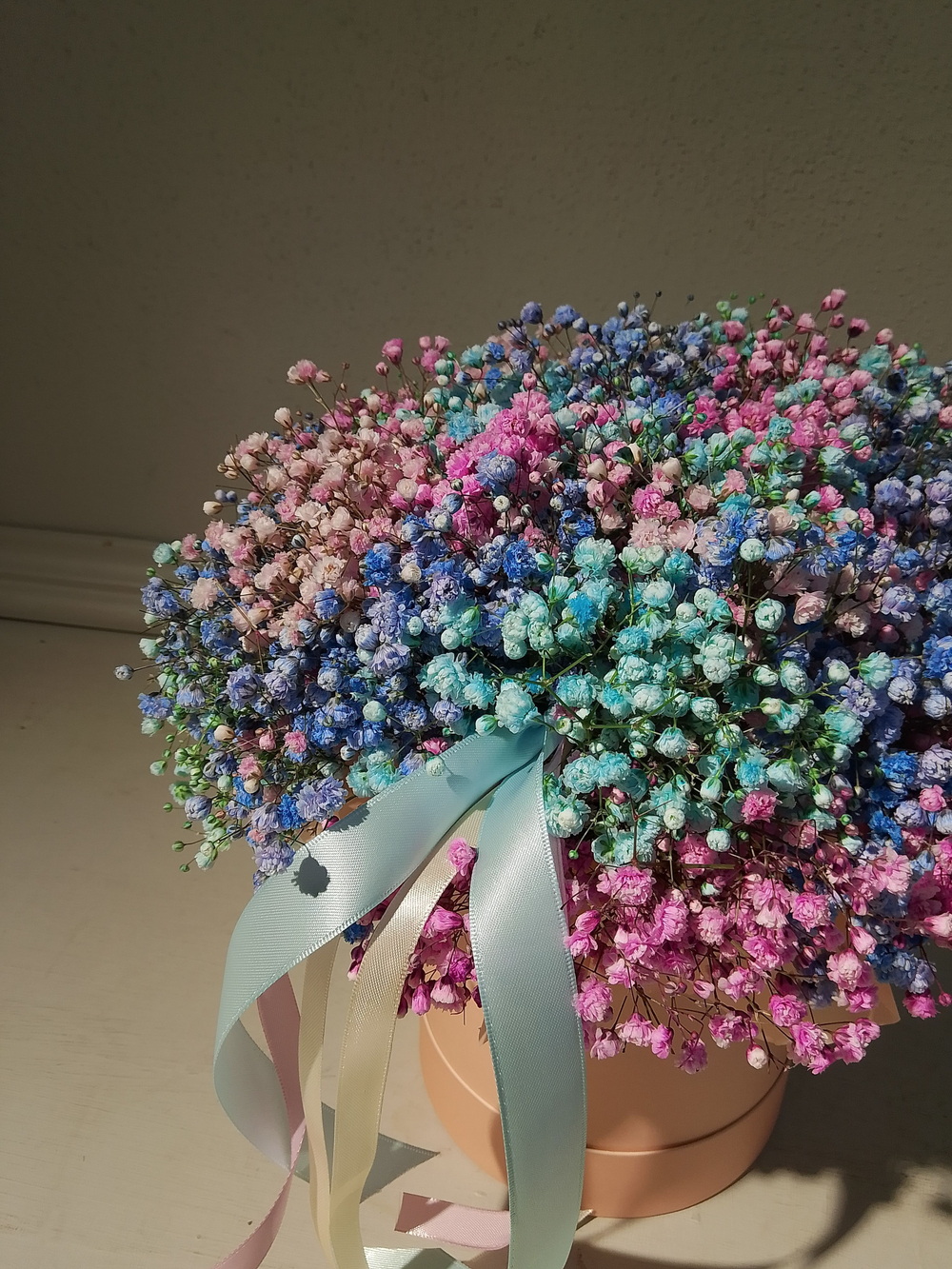 Трендовая гипсофила в разноцветной гамме (КМ0001)