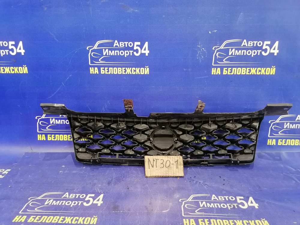 Решетка радиатора NISSAN X-TRAIL 2003