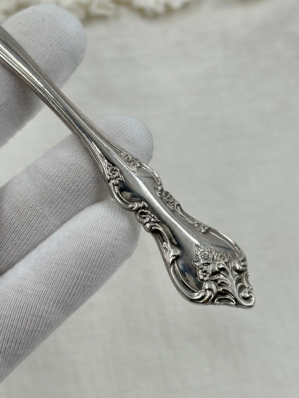 Ложка в виде ракушки International