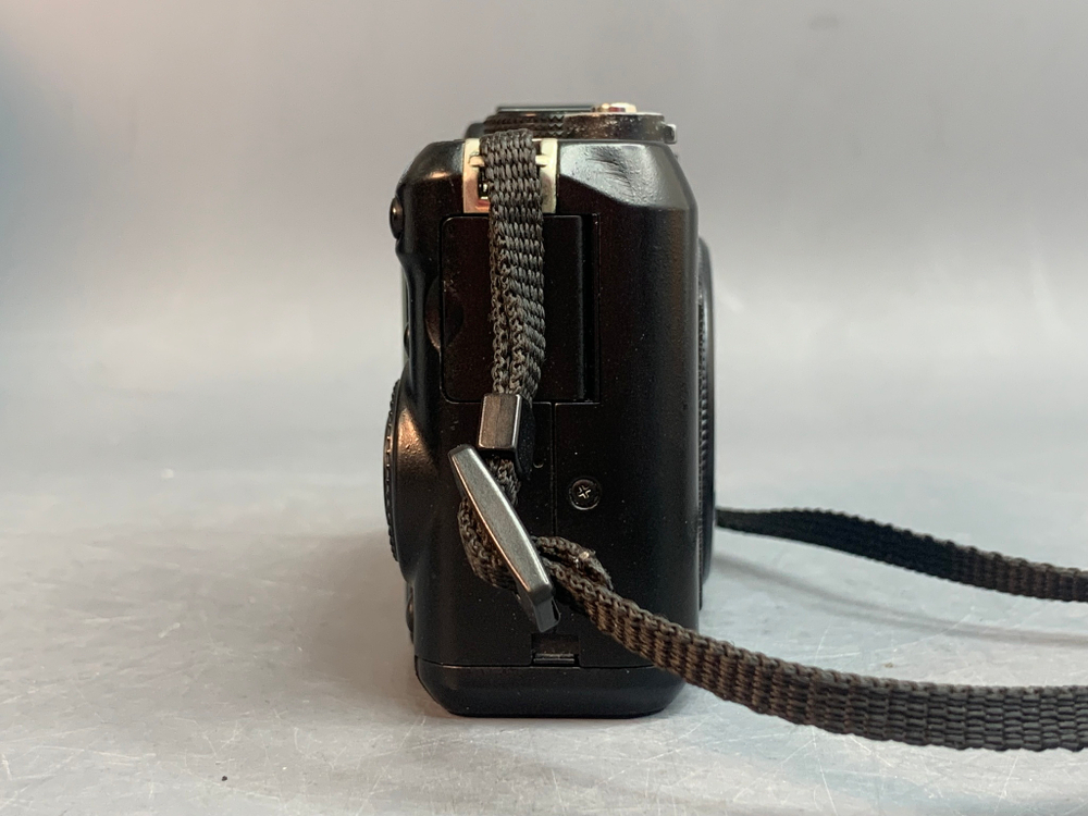 Canon PowerShot G9 царапины