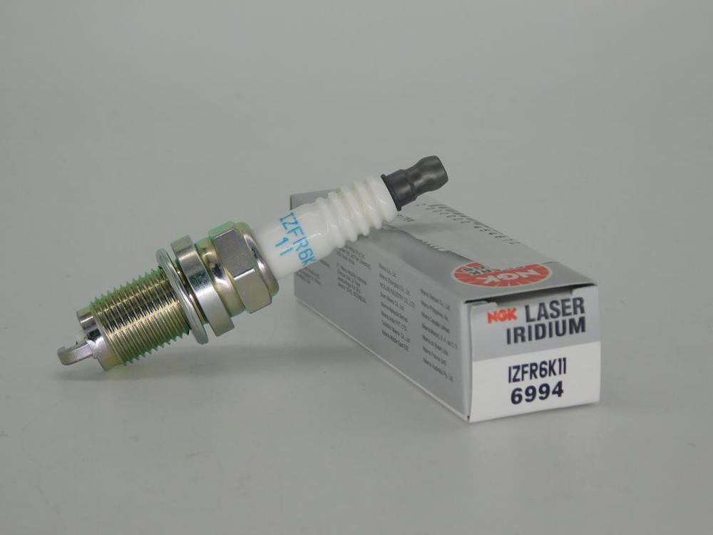 Свеча зажигания NGK IZFR6K11 для лодочного мотора, Япония