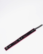 Черно-розовый кожаный ошейник с розовой строчкой