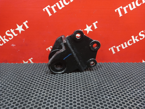 Кронштейн стойки стабилизатора правый 2024г