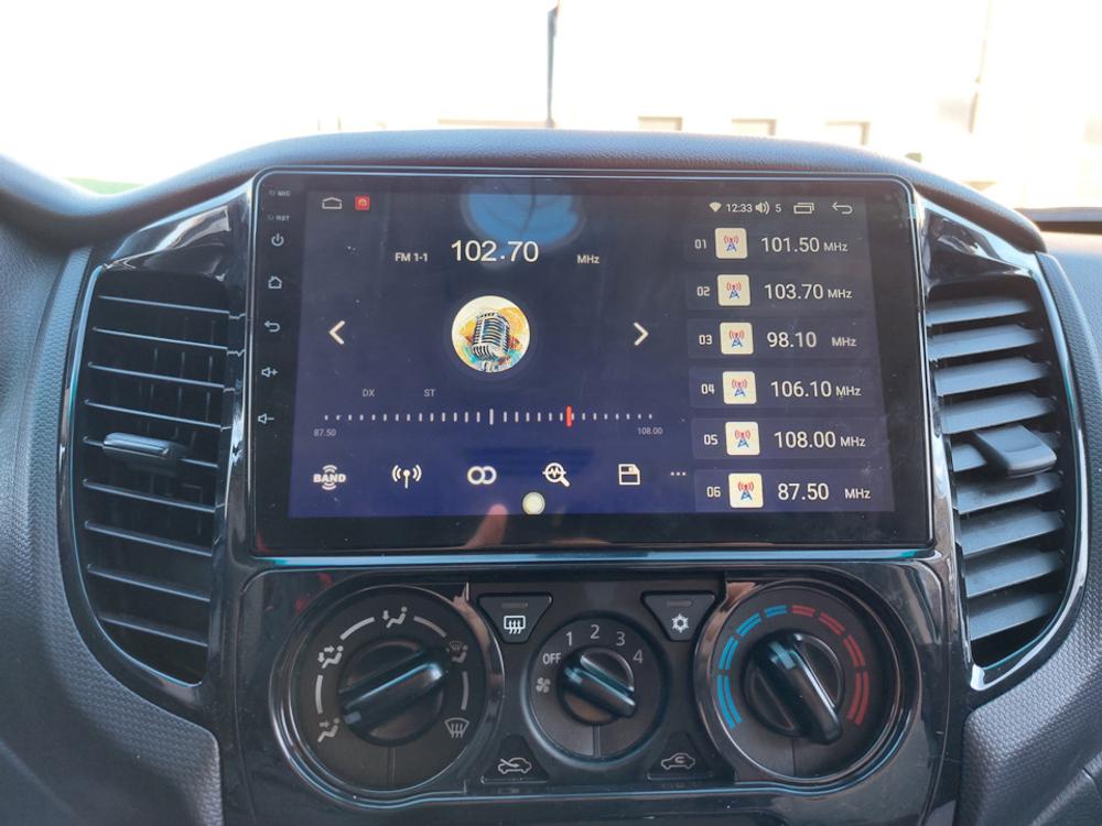 Магнитола для Mitsubishi L200 2015-2024 (кондиционер), FIAT Fullback - Carmedia OL-9567-1 QLed, Android 12, TS10, CarPlay, 4G SIM-слот