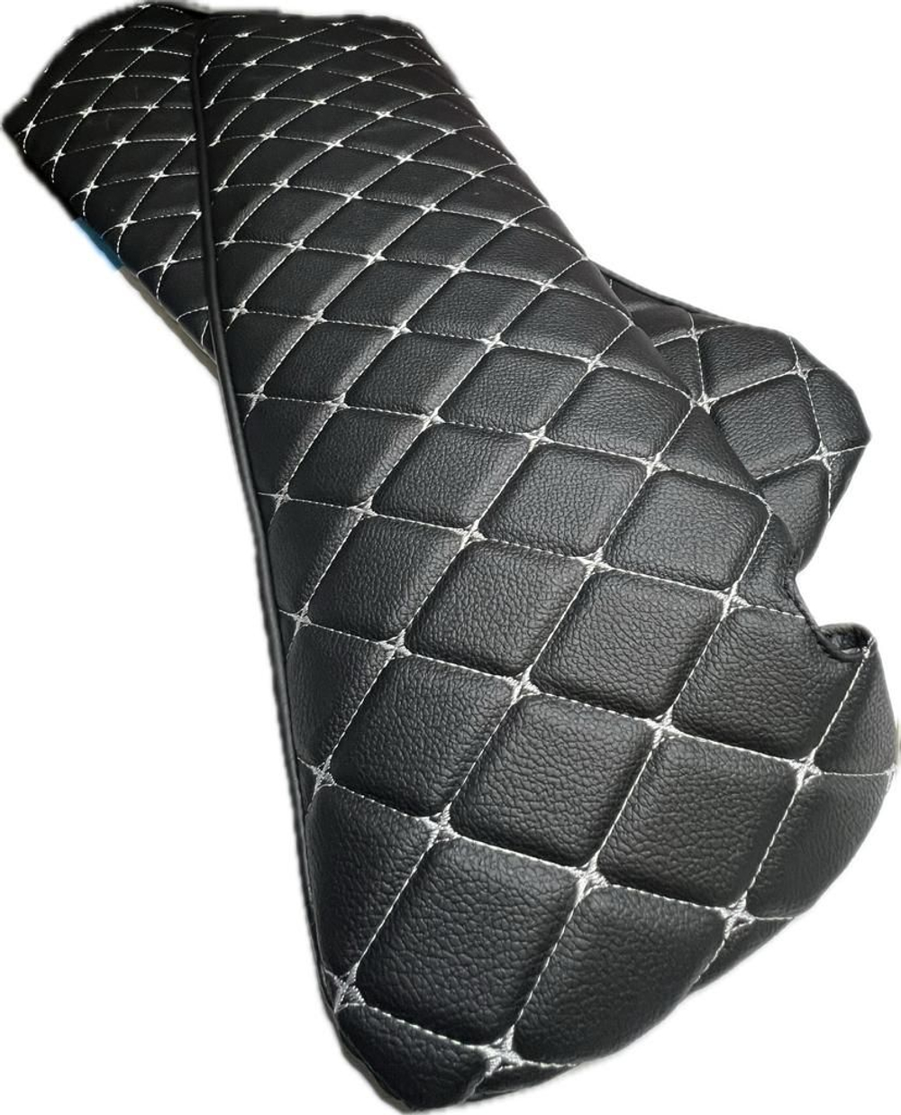 Чехлы на козырьки ГАЗель Некст и ГАЗон Некст (белая нить Бабочка)