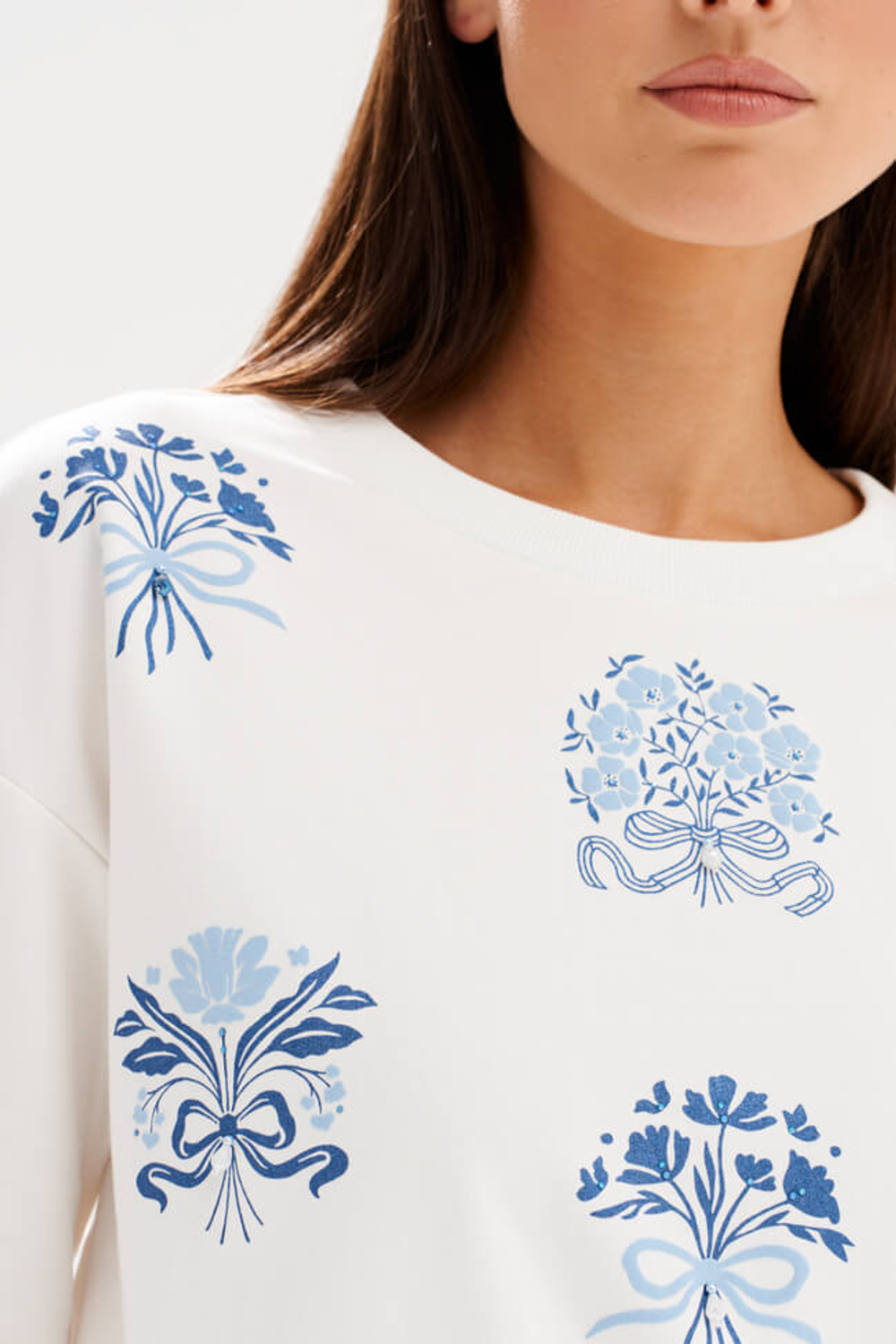 23541 Свитшот женский (молочный)