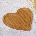 Поднос бамбуковый для подачи блюд «SHEF» 21*22,5см Сердце