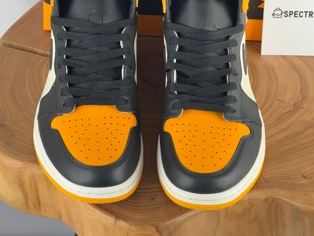 Air Jordan 1 Retro High OG Yellow Toe