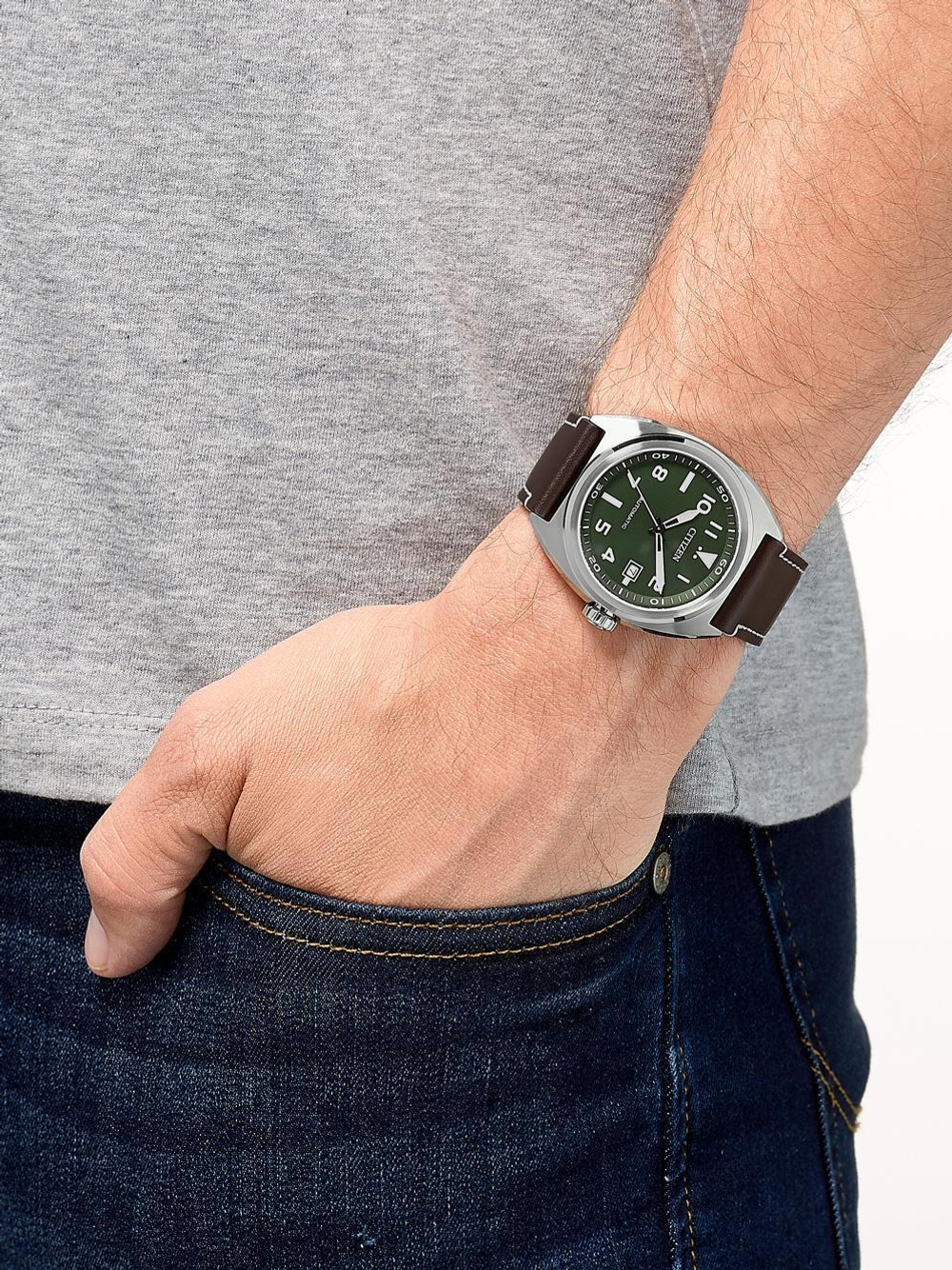 Мужские японские наручные часы Citizen NJ0100-38X